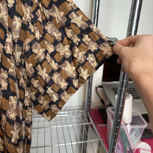 Vintage Cote de France Women's Brown Silk Abstract Print Button Up Shirt Size 2X - Picture 10 of 11